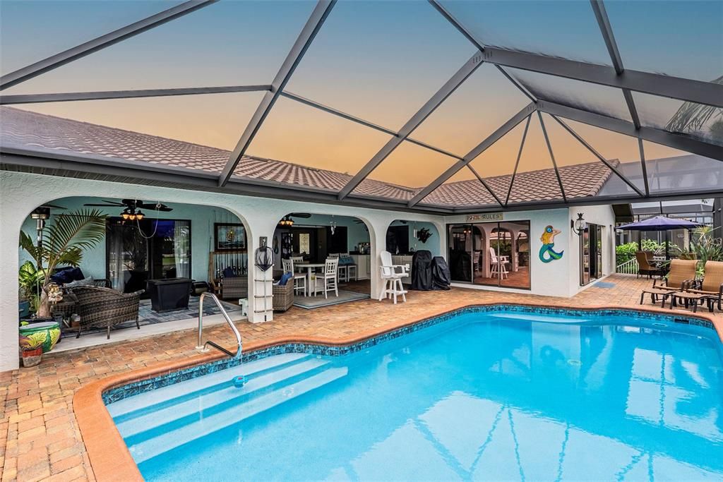 For Sale: $629,000 (3 beds, 3 baths, 2258 Square Feet)