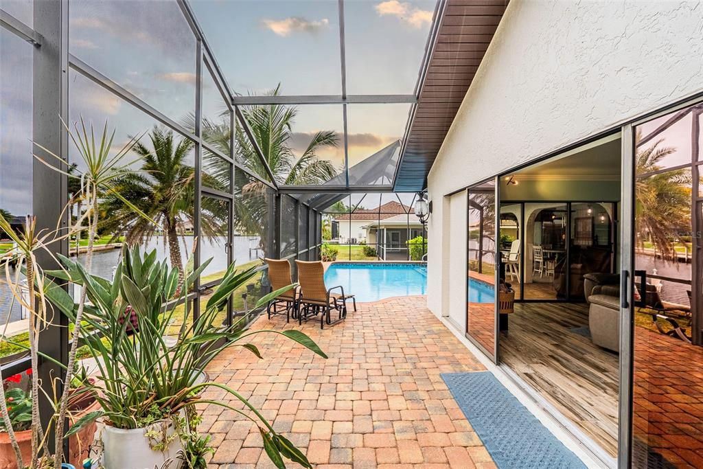 For Sale: $629,000 (3 beds, 3 baths, 2258 Square Feet)