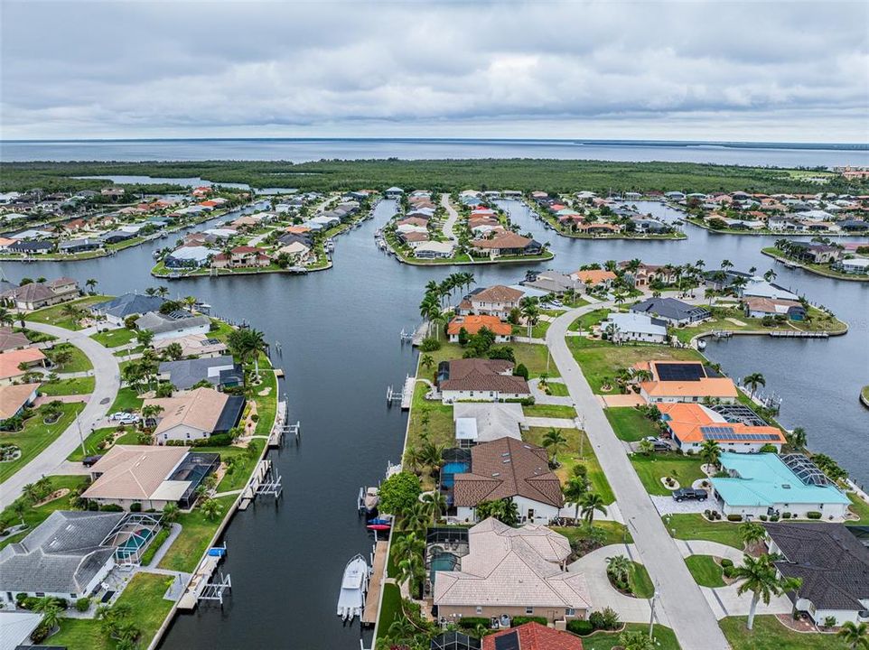 For Sale: $629,000 (3 beds, 3 baths, 2258 Square Feet)