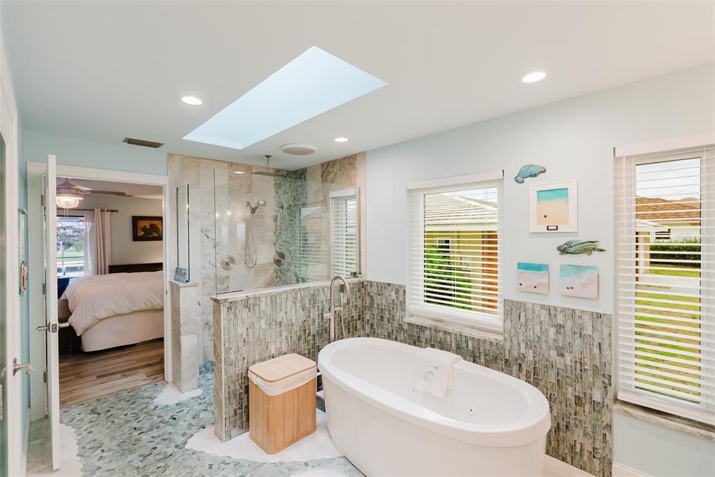 For Sale: $629,000 (3 beds, 3 baths, 2258 Square Feet)