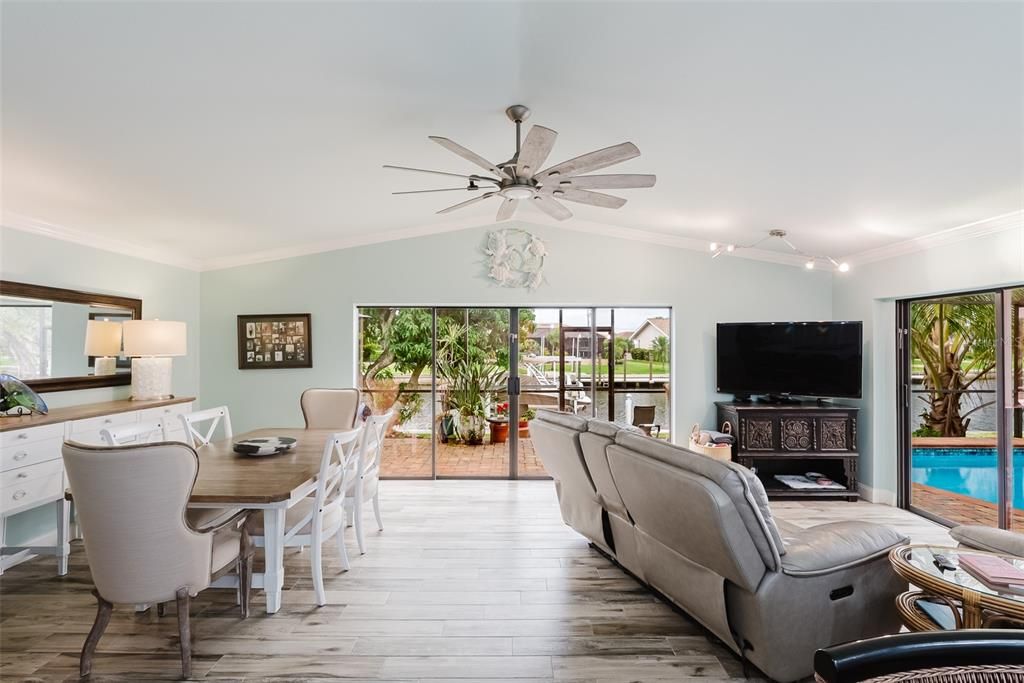 For Sale: $629,000 (3 beds, 3 baths, 2258 Square Feet)