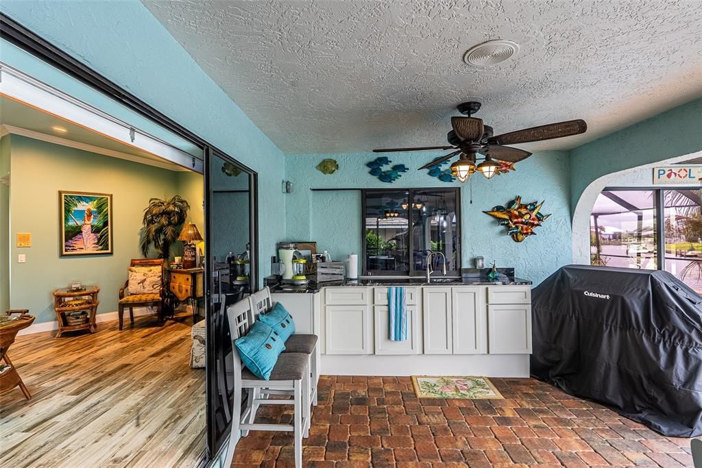 For Sale: $629,000 (3 beds, 3 baths, 2258 Square Feet)