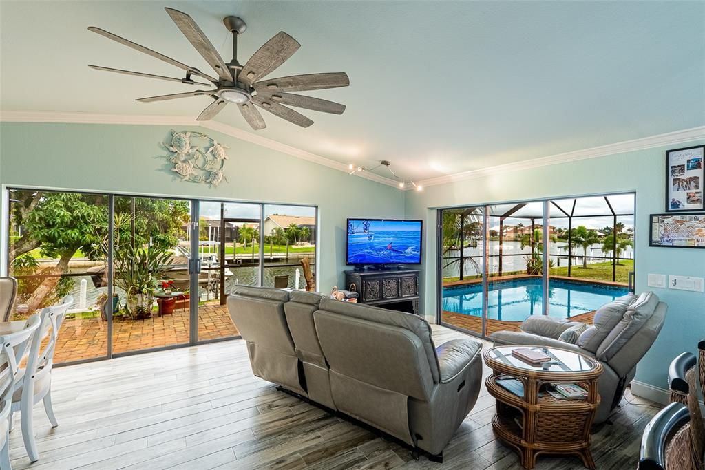 For Sale: $629,000 (3 beds, 3 baths, 2258 Square Feet)