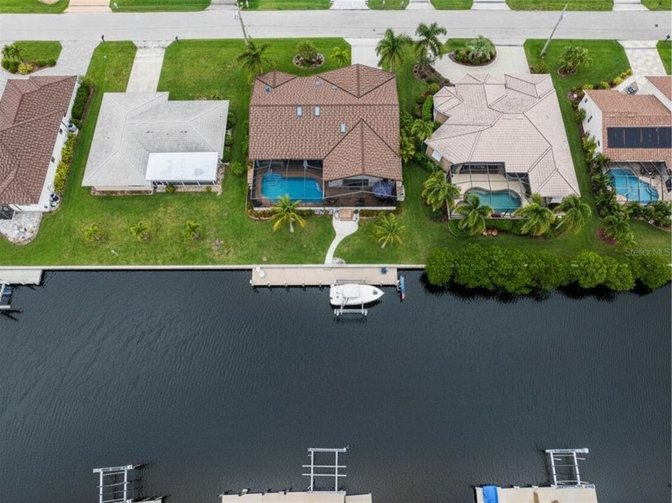 For Sale: $629,000 (3 beds, 3 baths, 2258 Square Feet)
