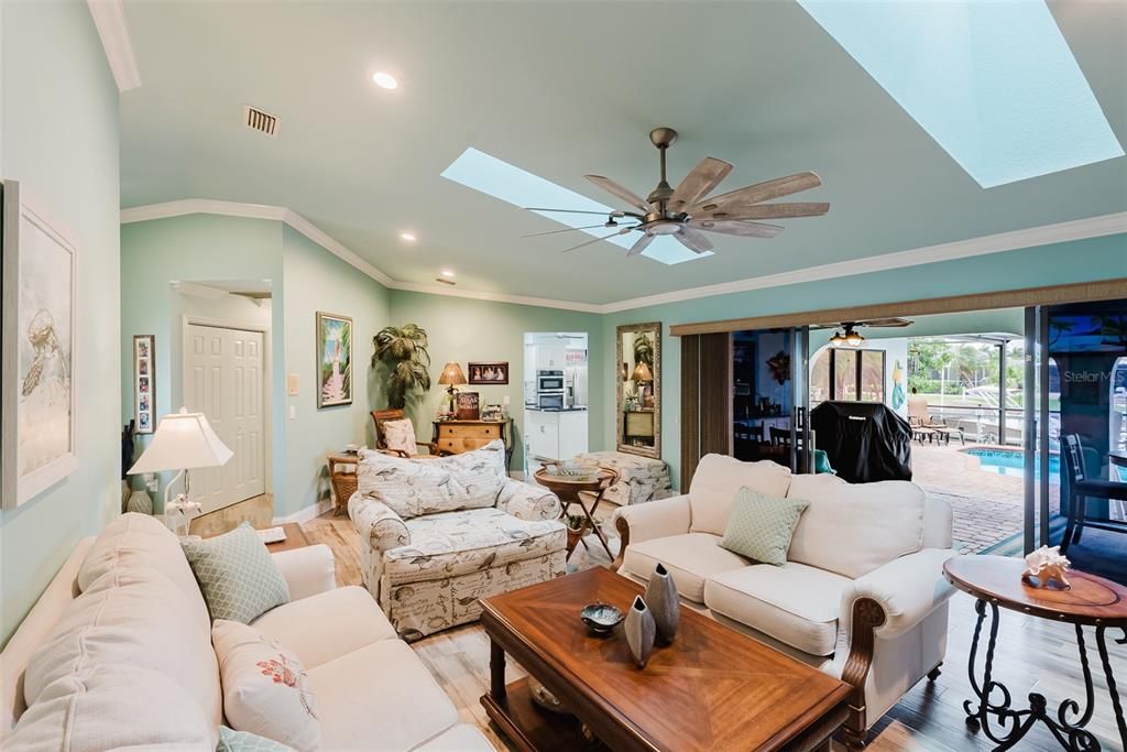 For Sale: $629,000 (3 beds, 3 baths, 2258 Square Feet)