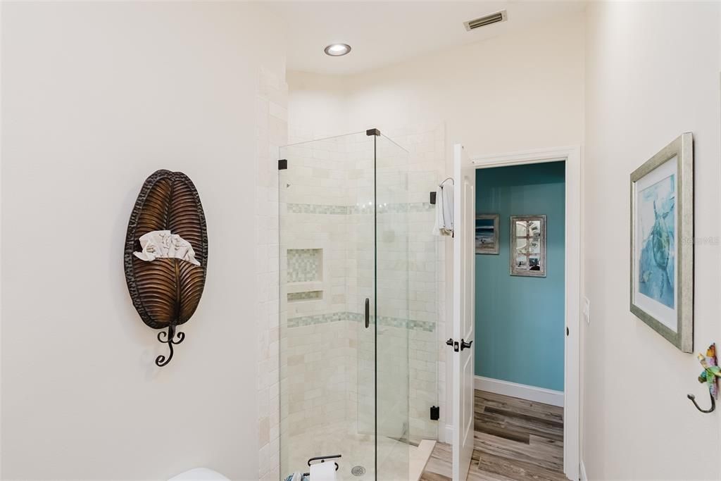 For Sale: $629,000 (3 beds, 3 baths, 2258 Square Feet)