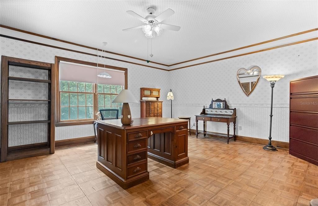 На продажу: $2,499,000 (5 спален, 8 ванн, 8134 Квадратных фут)