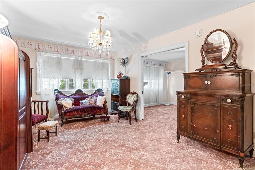 На продажу: $2,499,000 (5 спален, 8 ванн, 8134 Квадратных фут)
