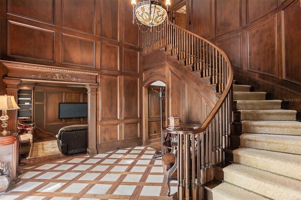На продажу: $2,499,000 (5 спален, 8 ванн, 8134 Квадратных фут)