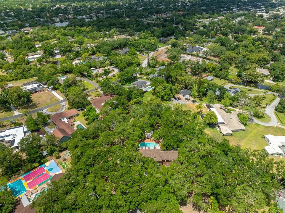 На продажу: $2,499,000 (5 спален, 8 ванн, 8134 Квадратных фут)