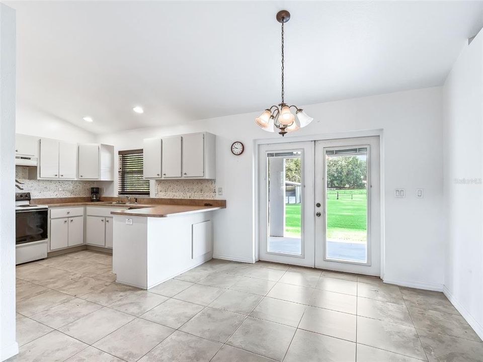For Sale: $549,500 (3 beds, 2 baths, 1488 Square Feet)