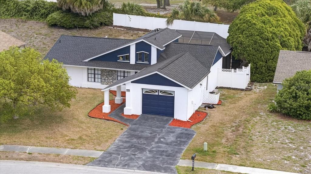 Activo con contrato: $359,900 (3 camas, 2 baños, 1200 Pies cuadrados)