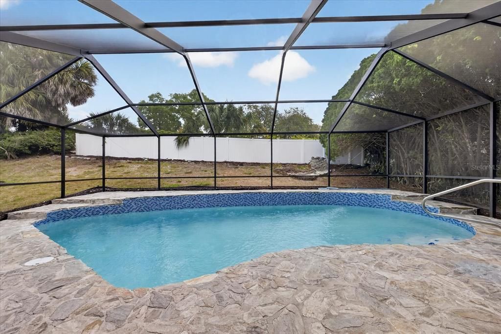 Activo con contrato: $359,900 (3 camas, 2 baños, 1200 Pies cuadrados)