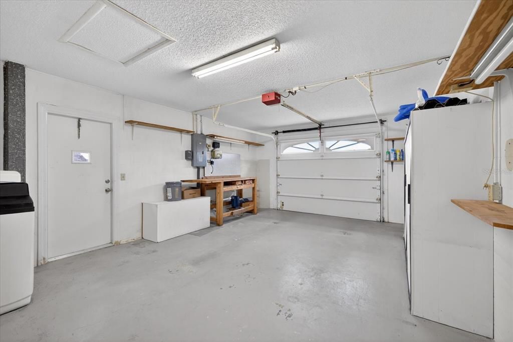 Activo con contrato: $359,900 (3 camas, 2 baños, 1200 Pies cuadrados)
