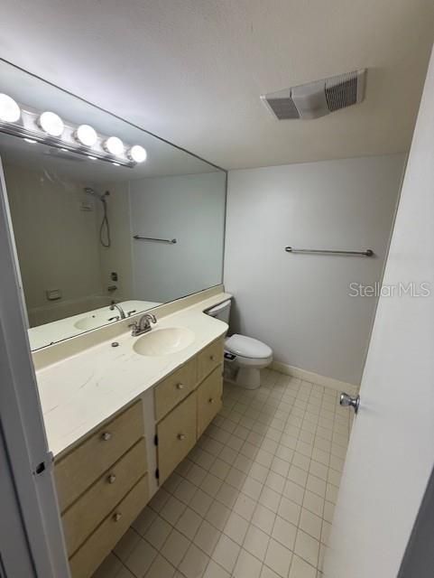 В аренду: $2,095 (2 спален, 2 ванн, 1275 Квадратных фут)
