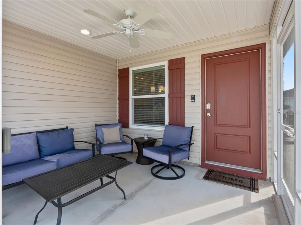 Active With Contract: $310,000 (2 beds, 2 baths, 1227 Square Feet)