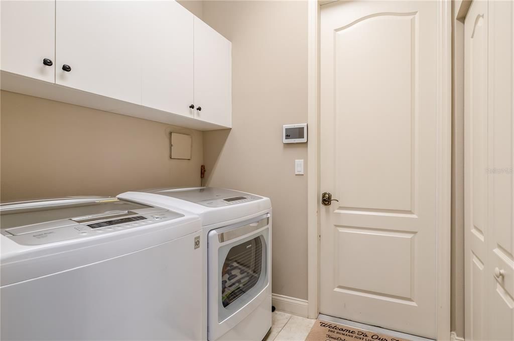Active With Contract: $699,000 (3 beds, 3 baths, 2620 Square Feet)