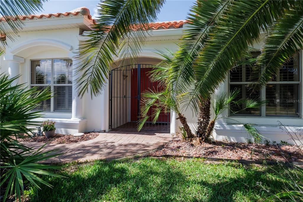 Active With Contract: $699,000 (3 beds, 3 baths, 2620 Square Feet)