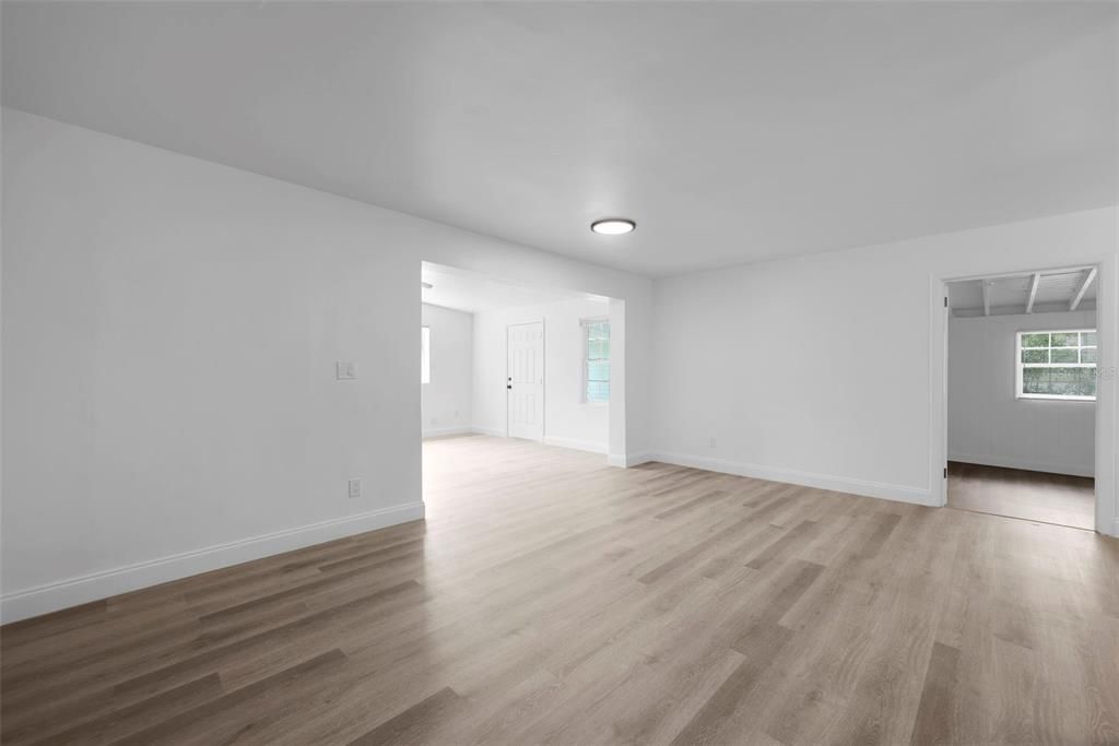 For Sale: $245,000 (4 beds, 2 baths, 1572 Square Feet)