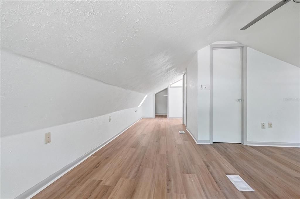 В аренду: $1,500 (2 спален, 1 ванн, 1022 Квадратных фут)