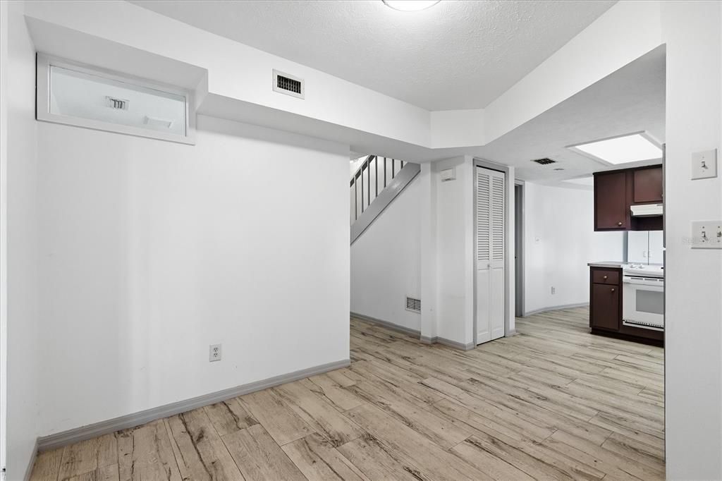 В аренду: $1,500 (2 спален, 1 ванн, 1022 Квадратных фут)