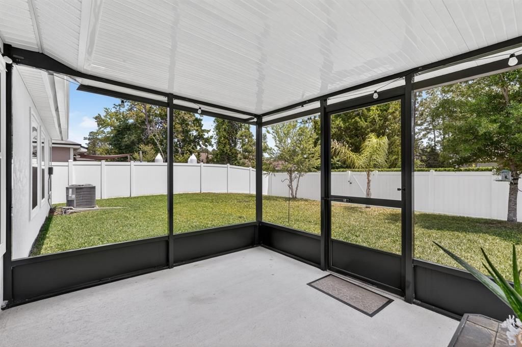 En Venta: $315,000 (4 camas, 2 baños, 1490 Pies cuadrados)
