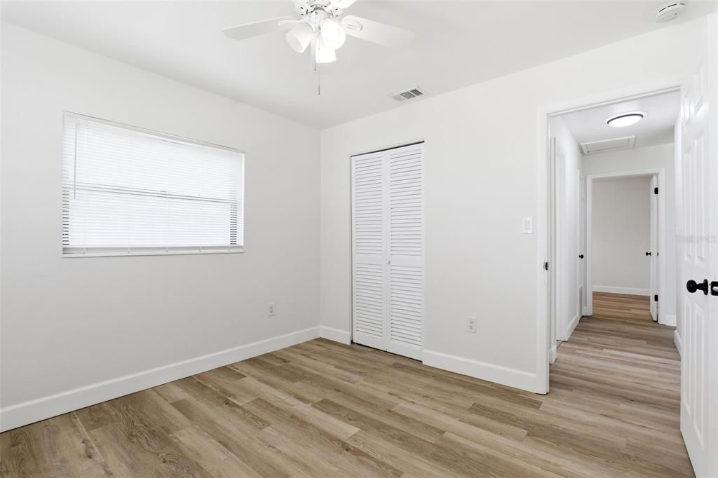 For Sale: $364,900 (5 beds, 2 baths, 1791 Square Feet)