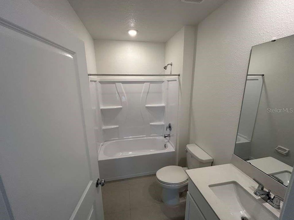 В аренду: $2,700 (6 спален, 3 ванн, 2463 Квадратных фут)