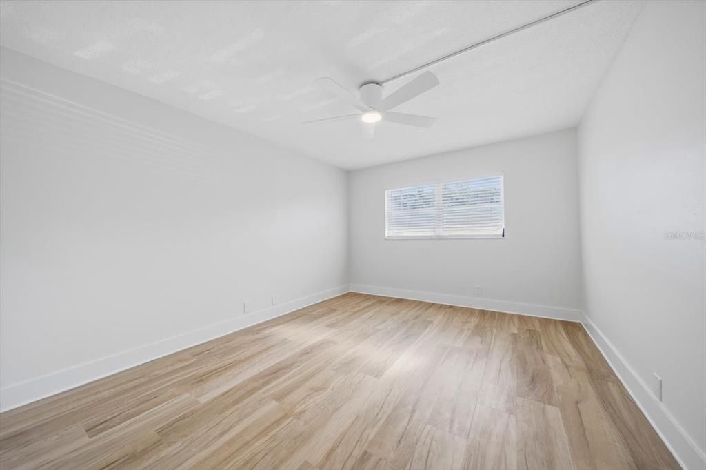 En Venta: $219,900 (2 camas, 2 baños, 945 Pies cuadrados)