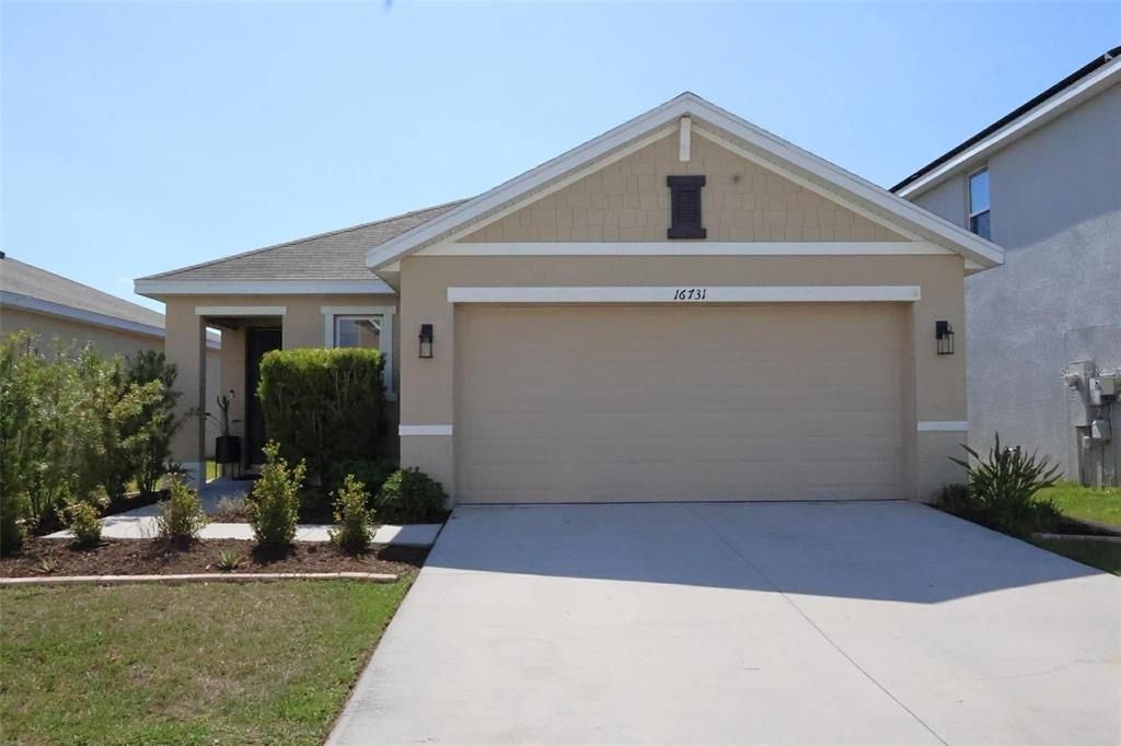 Recently Sold: $295,000 (3 beds, 2 baths, 1516 Square Feet)