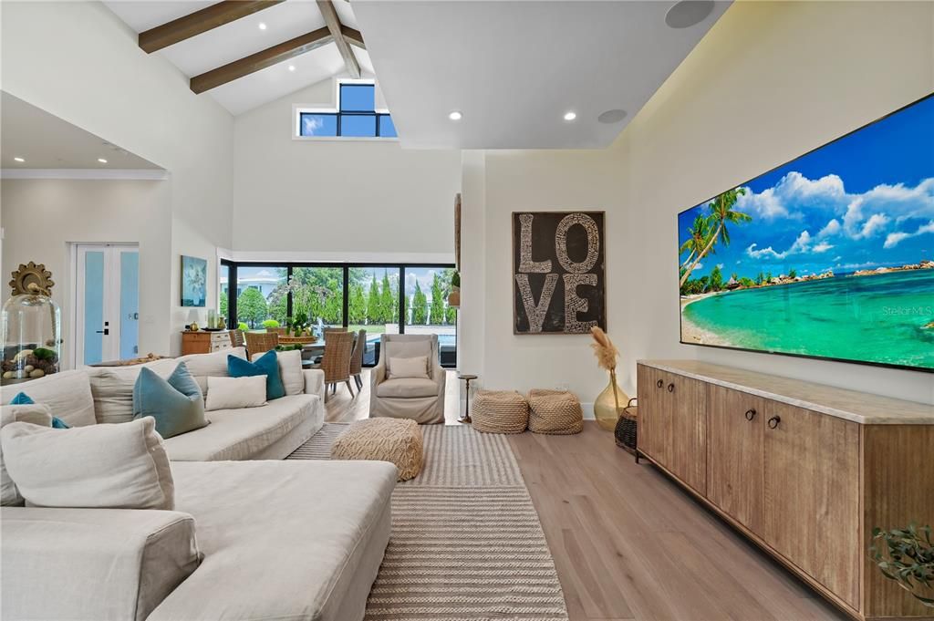 For Sale: $2,750,000 (5 beds, 4 baths, 3888 Square Feet)