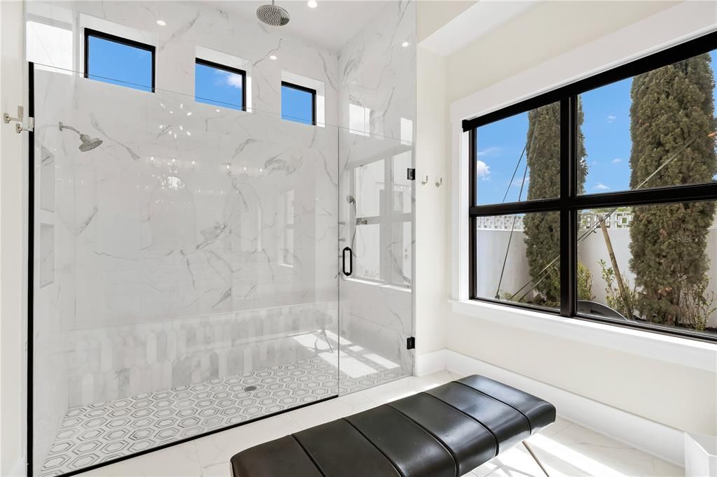 For Sale: $2,750,000 (5 beds, 4 baths, 3888 Square Feet)