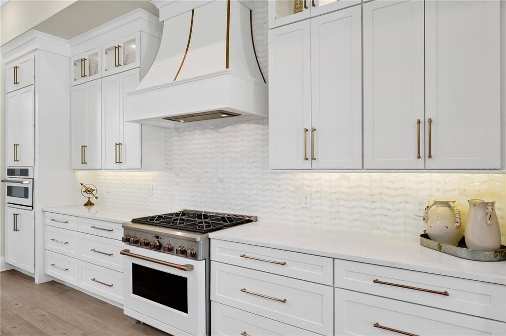 For Sale: $2,750,000 (5 beds, 4 baths, 3888 Square Feet)