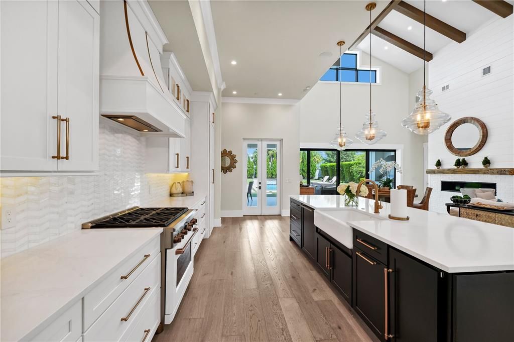 For Sale: $2,750,000 (5 beds, 4 baths, 3888 Square Feet)