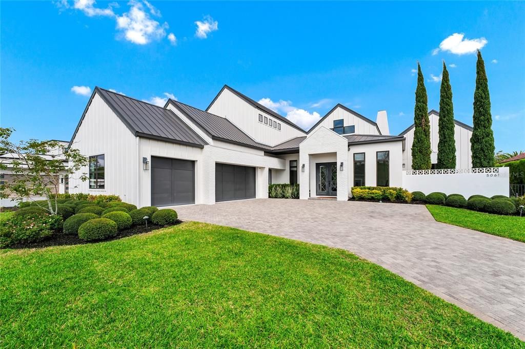 For Sale: $2,750,000 (5 beds, 4 baths, 3888 Square Feet)