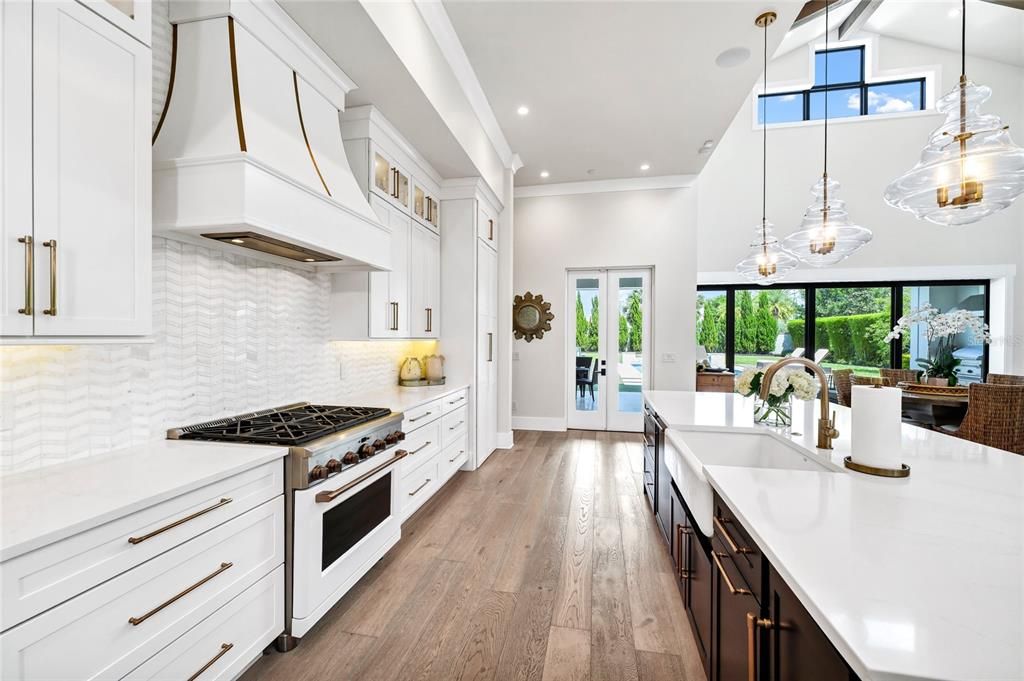 For Sale: $2,750,000 (5 beds, 4 baths, 3888 Square Feet)
