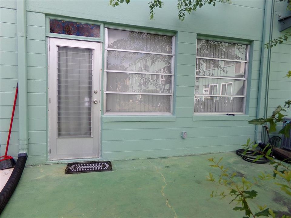 Activo con contrato: $109,000 (1 camas, 1 baños, 825 Pies cuadrados)