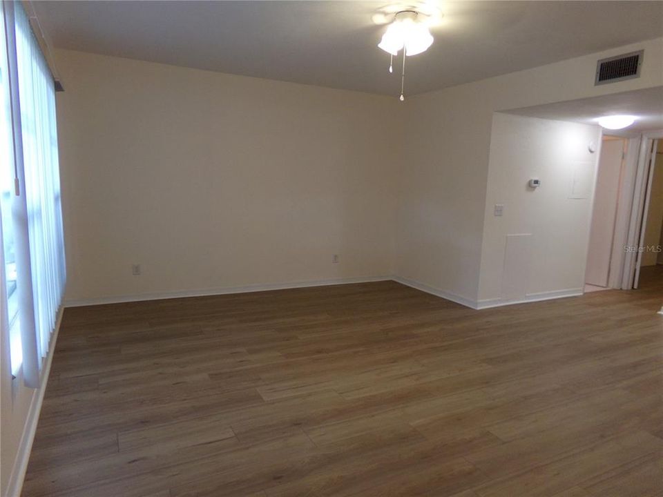 Activo con contrato: $109,000 (1 camas, 1 baños, 825 Pies cuadrados)