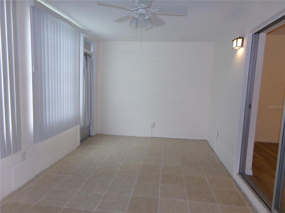 Activo con contrato: $109,000 (1 camas, 1 baños, 825 Pies cuadrados)