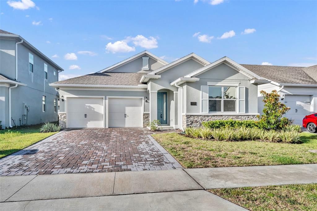 For Sale: $609,999 (4 beds, 3 baths, 2220 Square Feet)