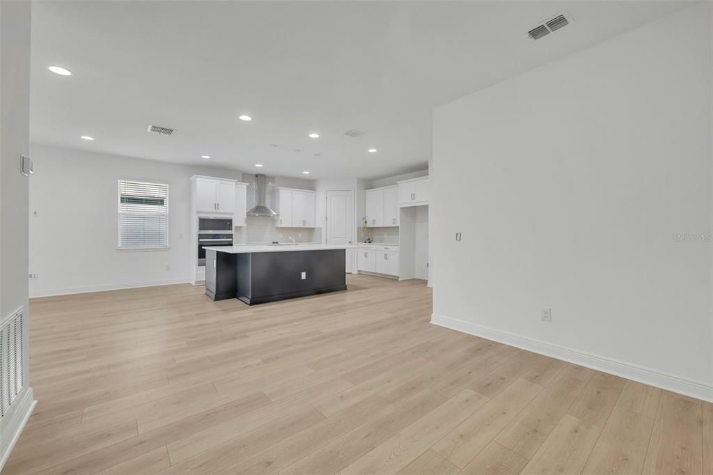 For Sale: $609,999 (4 beds, 3 baths, 2220 Square Feet)