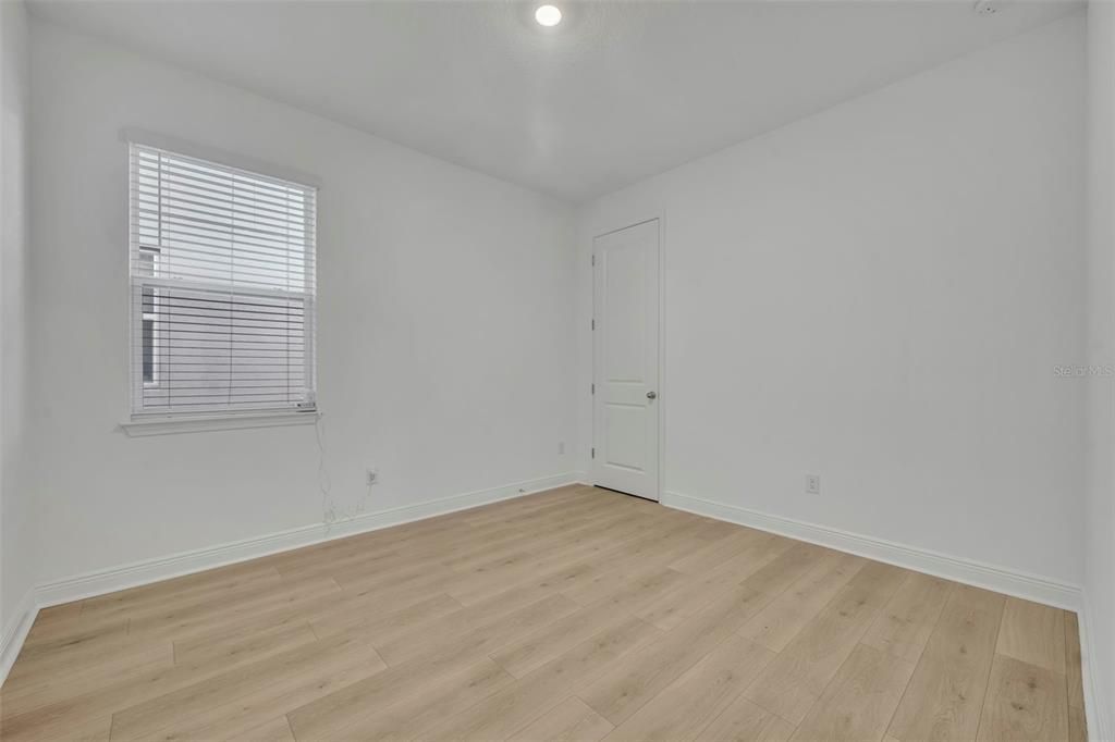 For Sale: $609,999 (4 beds, 3 baths, 2220 Square Feet)