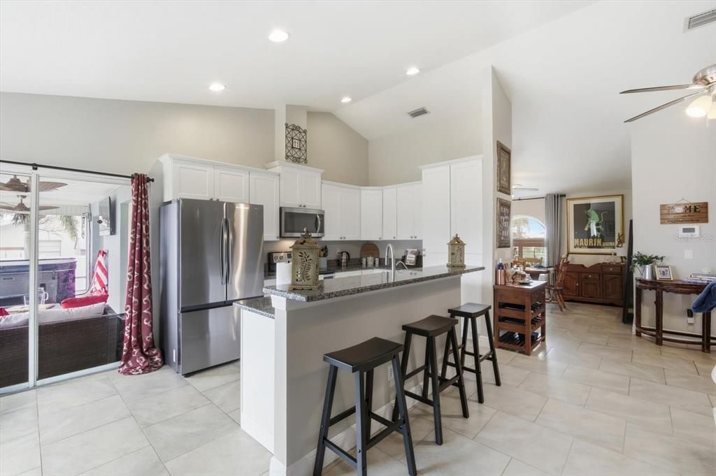 For Rent: $3,200 (4 beds, 2 baths, 2012 Square Feet)