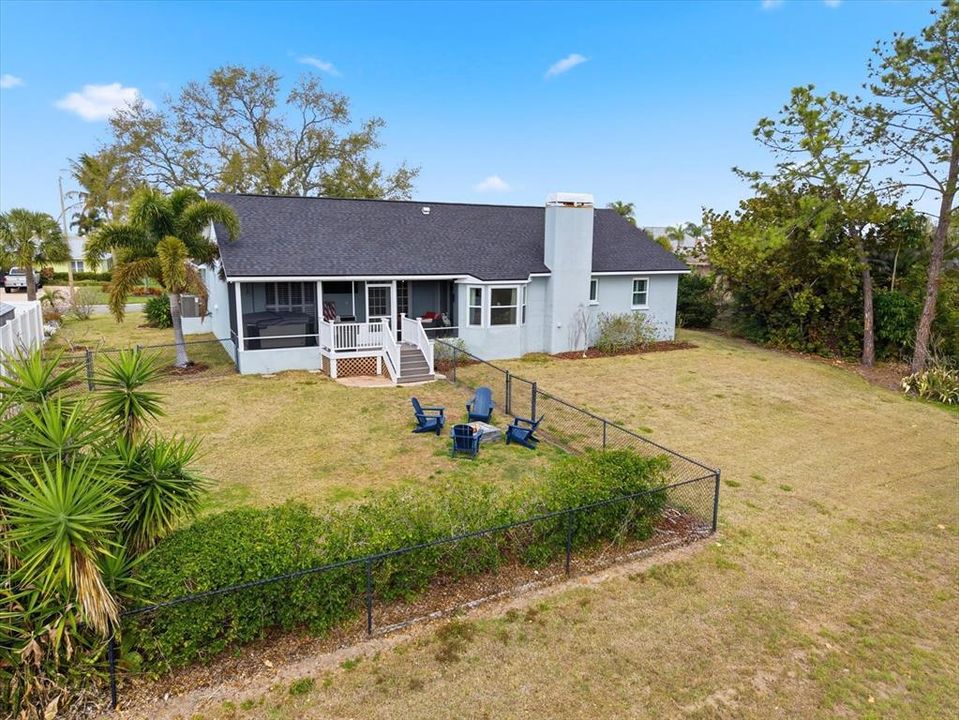 For Rent: $3,200 (4 beds, 2 baths, 2012 Square Feet)