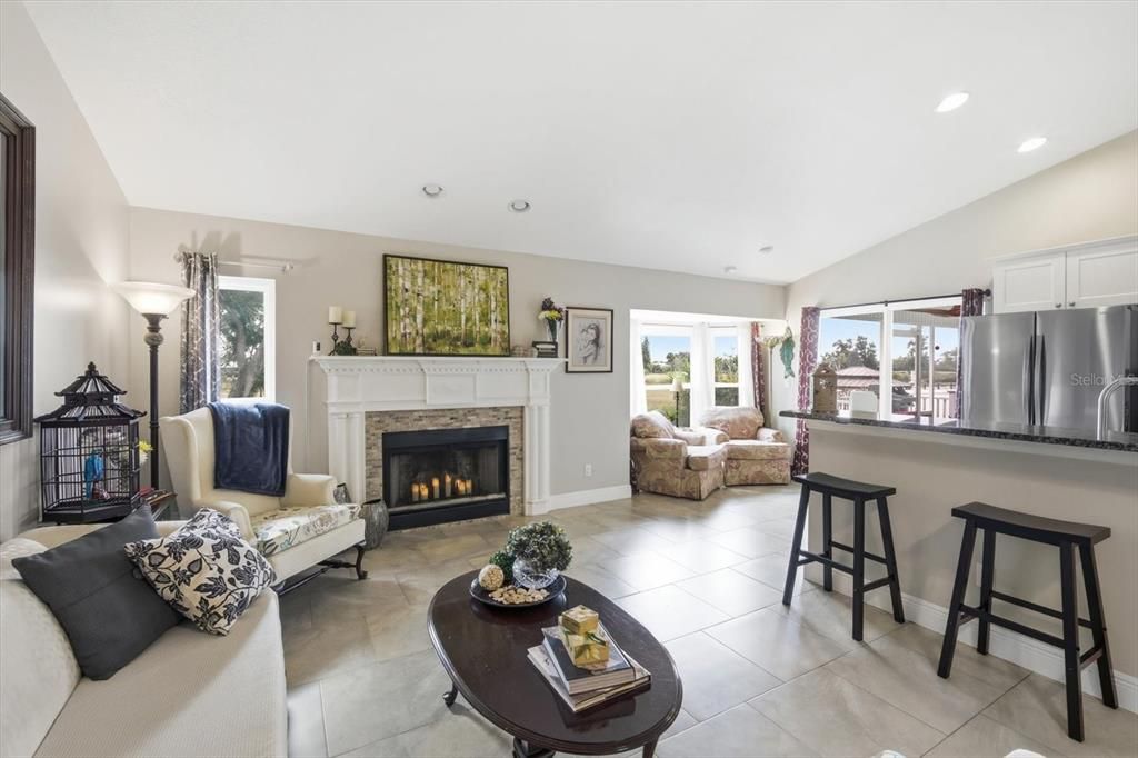 For Rent: $3,200 (4 beds, 2 baths, 2012 Square Feet)