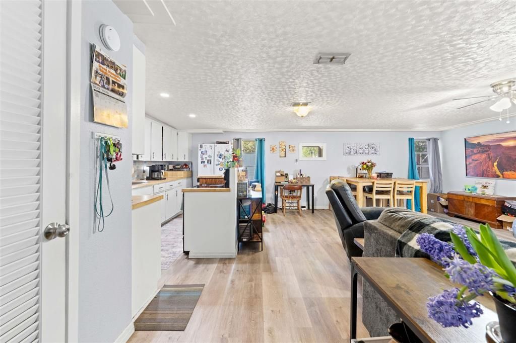 En Venta: $186,000 (2 camas, 2 baños, 1481 Pies cuadrados)