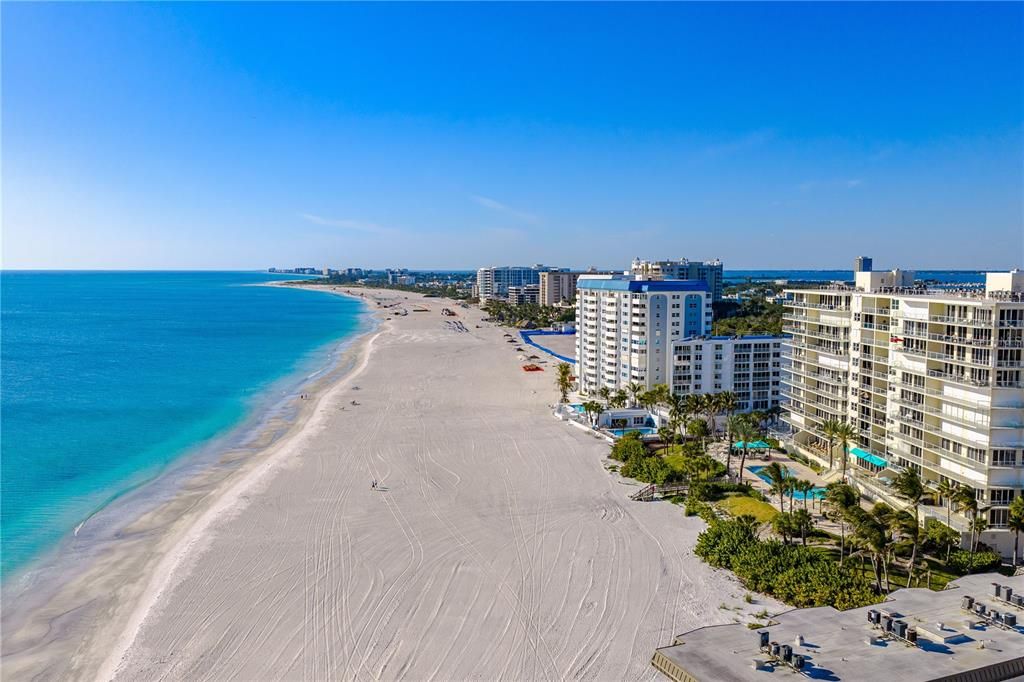 For Sale: $1,500,000 (2 beds, 2 baths, 1350 Square Feet)