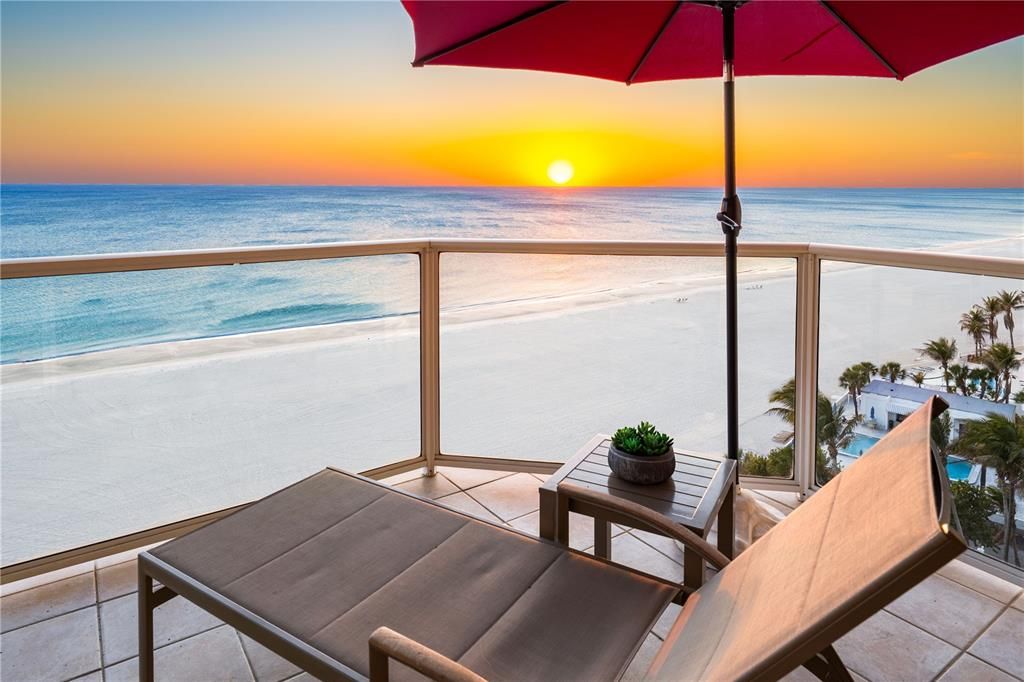 For Sale: $1,500,000 (2 beds, 2 baths, 1350 Square Feet)