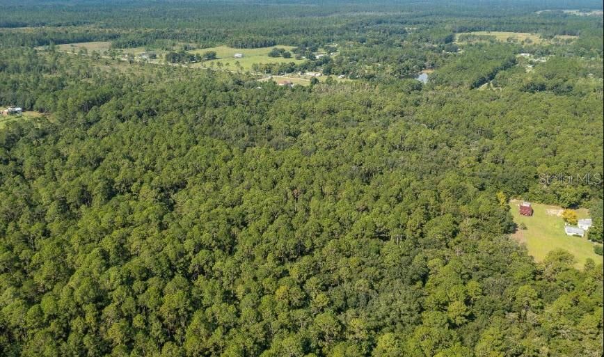 На продажу: $378,000 (5.60 acres)