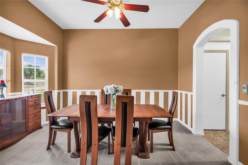 Activo con contrato: $628,000 (3 camas, 2 baños, 2117 Pies cuadrados)